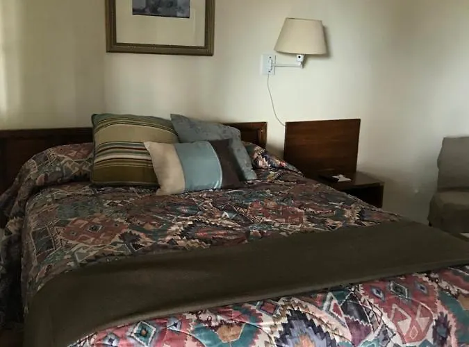 Sheffler's Hotel 2*